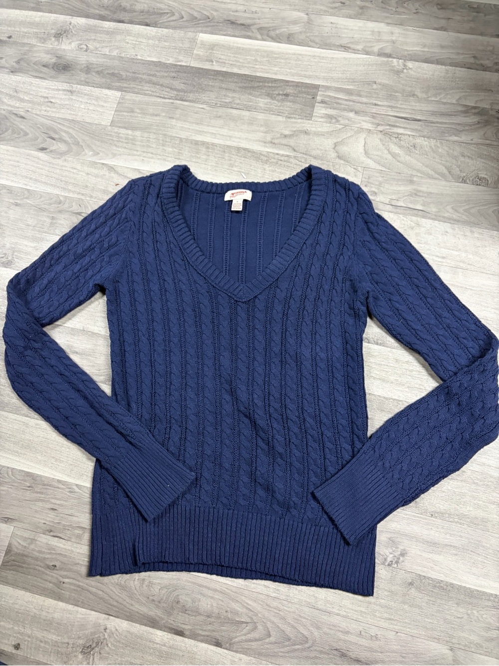 Arizona Jean Company Women's Navy Cable V-Neck Sweater